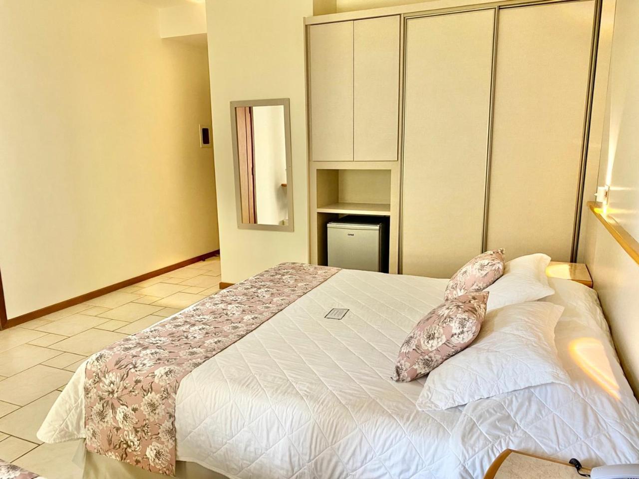 בומבינאס Morada Do Mar Hotel מראה חיצוני תמונה